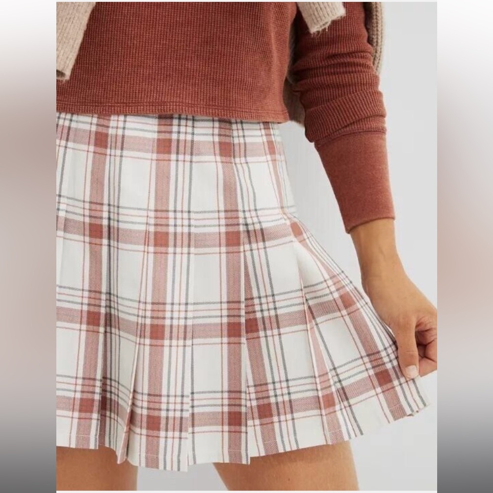 NWT Aerie plaid pleated mini skirt in white and brown size small - Picture 3 of 8